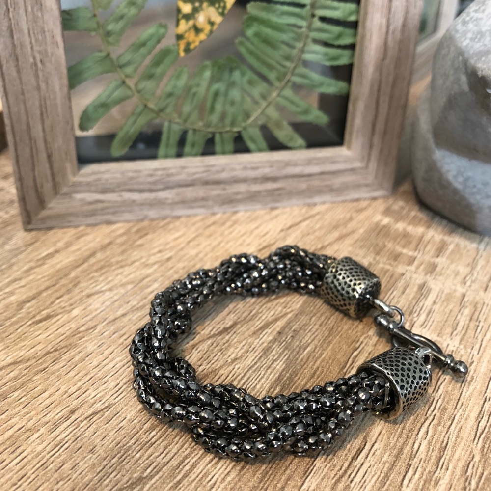 • Buy one, get one free •✨NWOT✨Old Silver bracelet